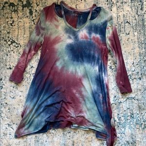 🎆 Tie Dye Flowy Top 🎆
